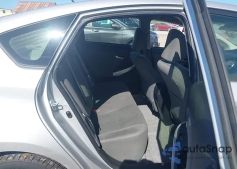 2014 Toyota Prius Two z USA, uszkodzony, nr VIN JTDKN3DU6E1739304